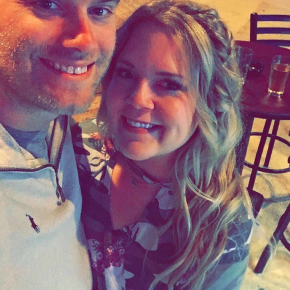 Meet your Posher, Kayla - Picture 2 of 6